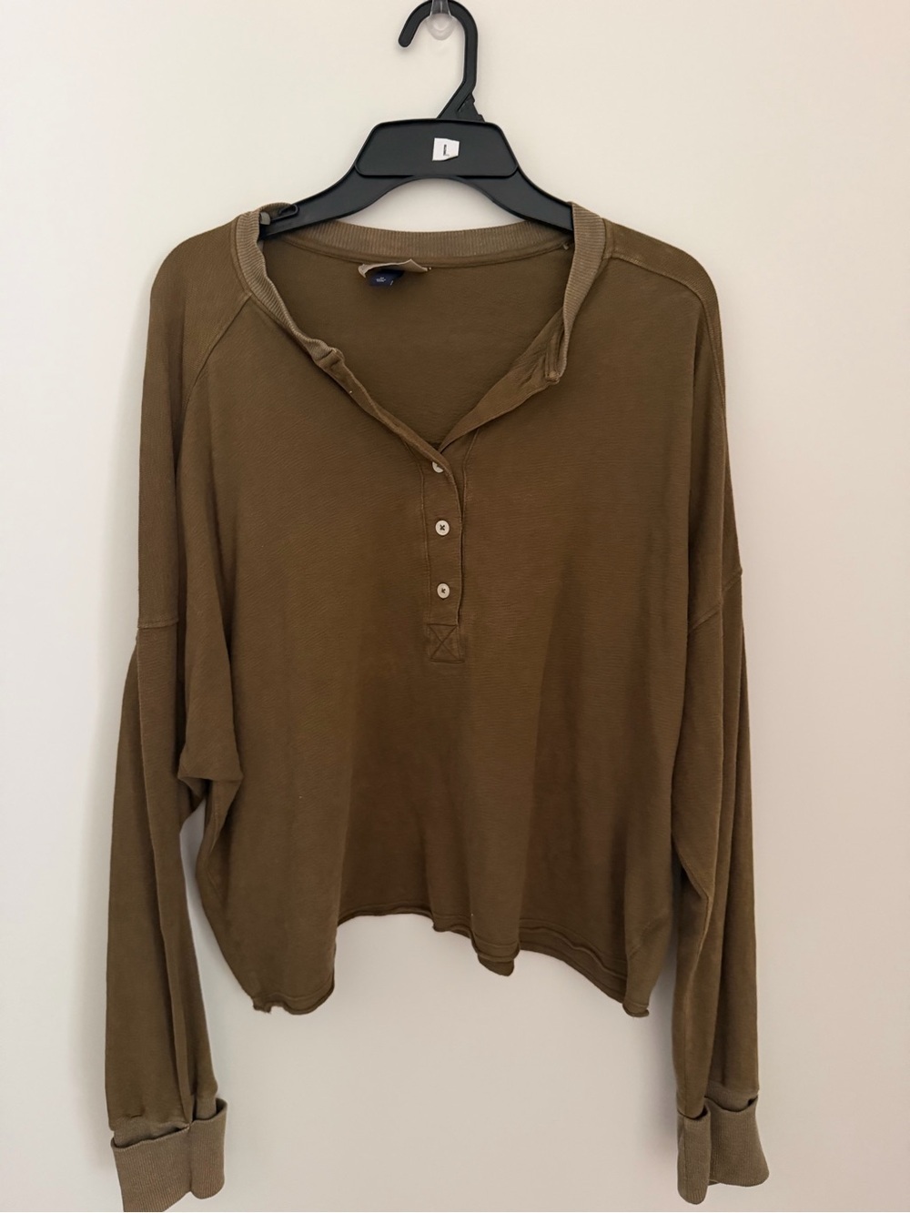 UNIVERSAL THREAD - Olive Long-Sleeve Henley Top - Women’s XL